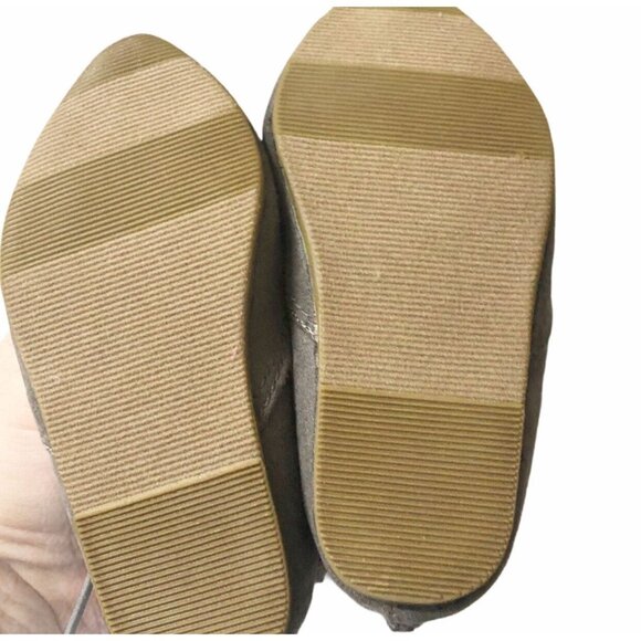 Old Navy Gray Ankle Lace Flats Size 5 - Picture 3 of 3